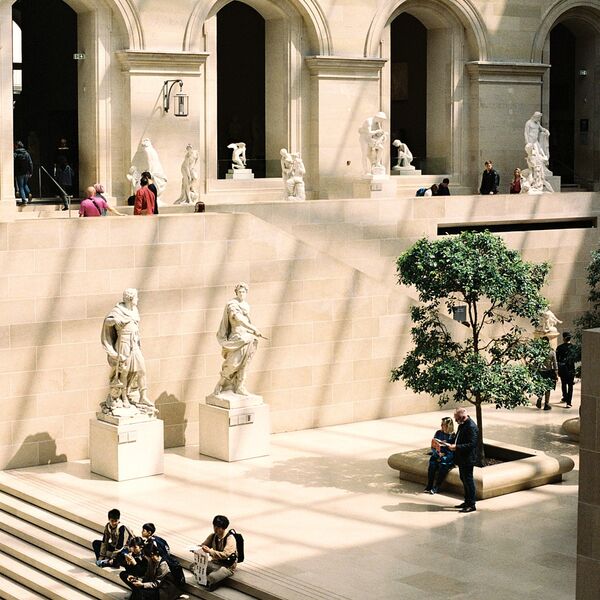 Film - Louvre Sculptures