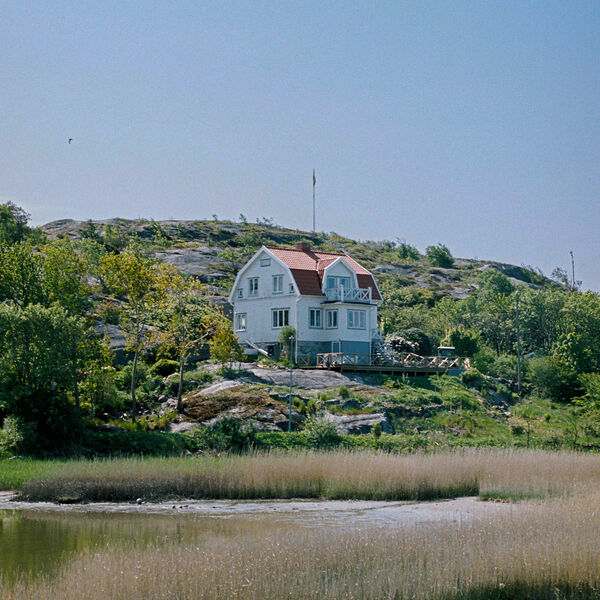 House on the hill, Donso